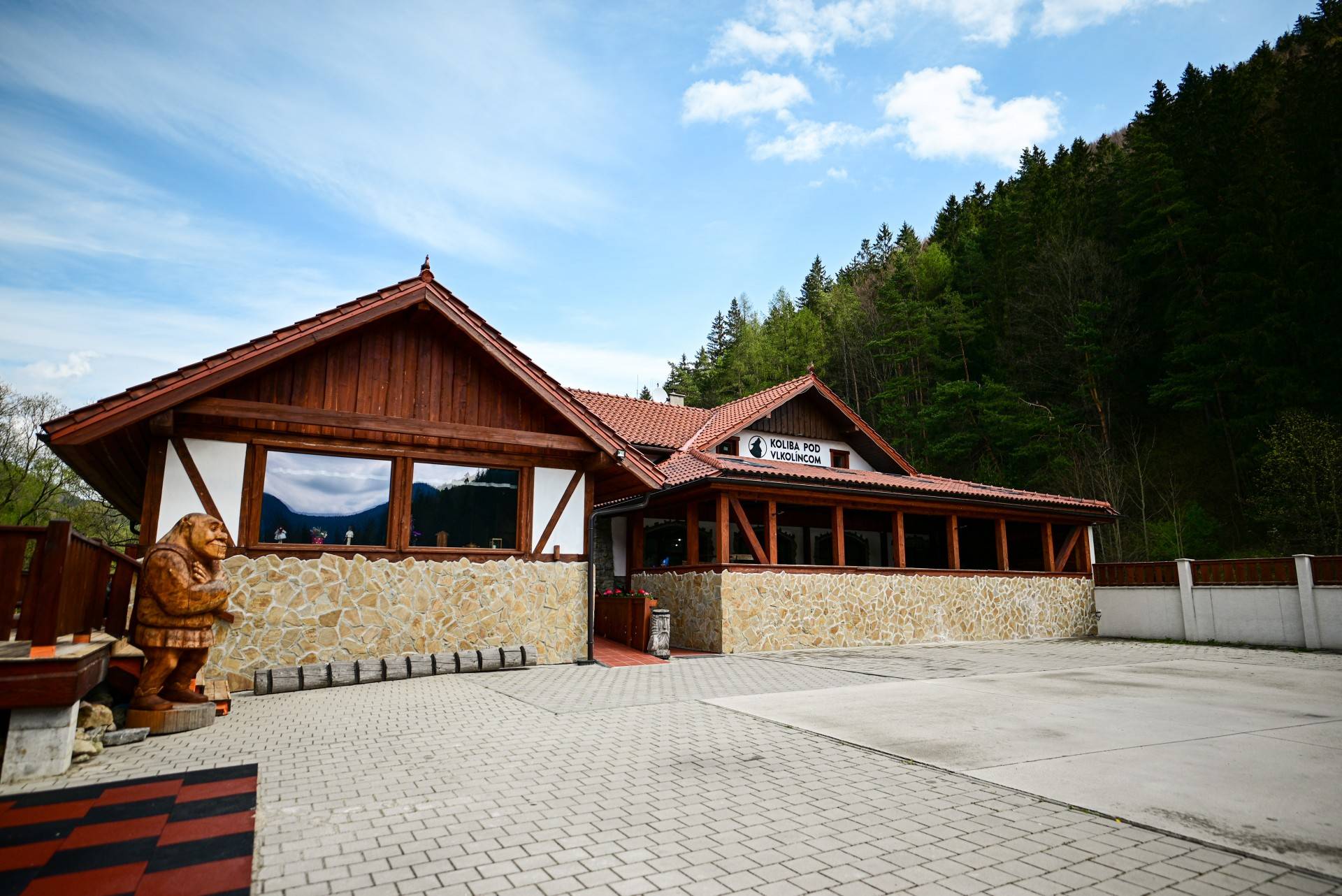 Koliba pod Vlkolíncom — Na Nože S4E10